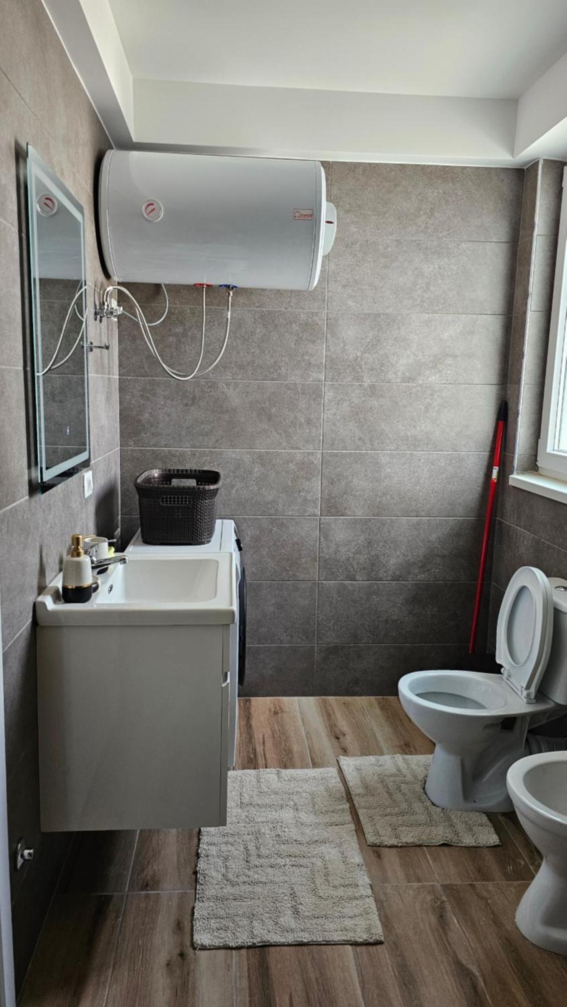 Appartement Airport *